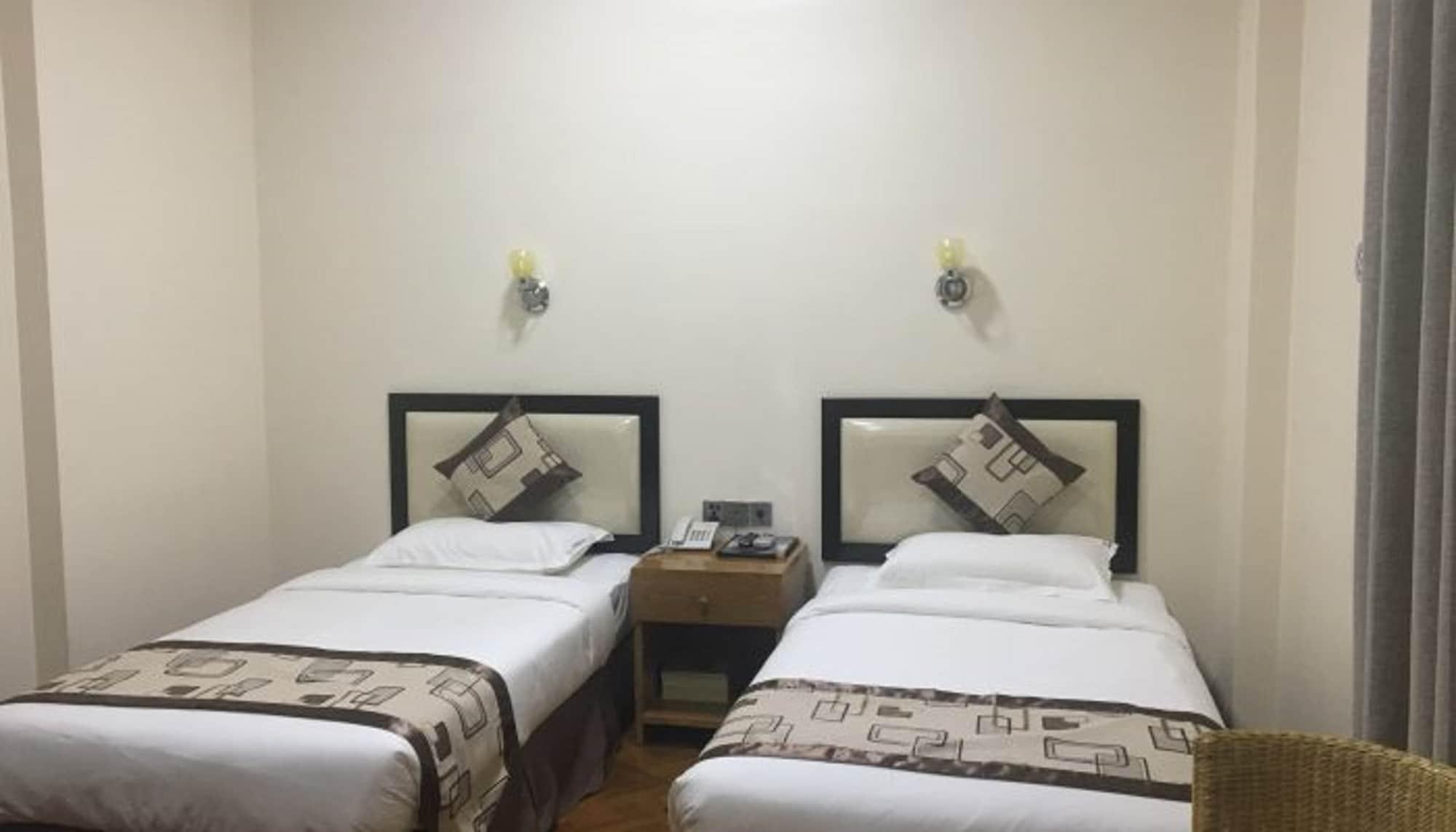 Hotel Yadanar Oo Мандалай Экстерьер фото